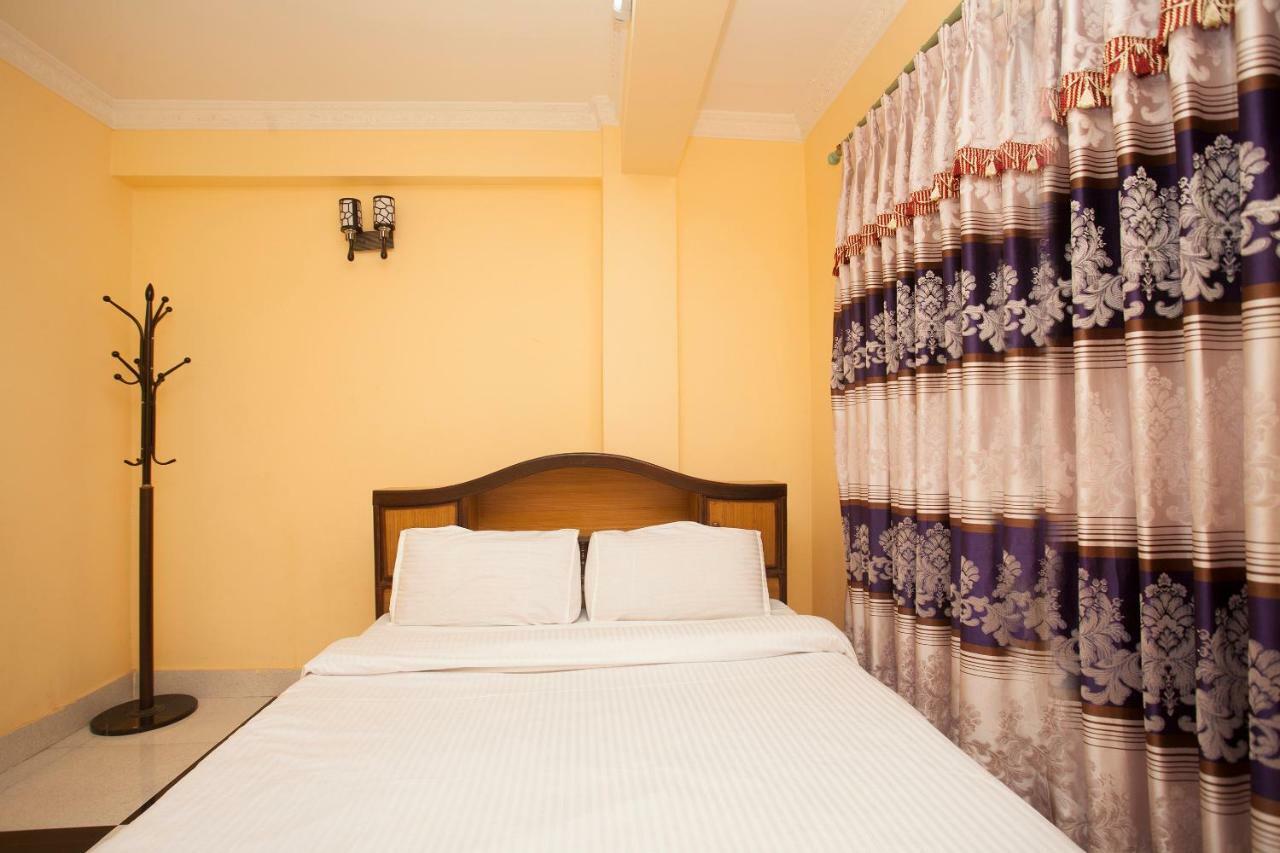 Spot On 397 Hotel Triveni Guest House Kathmandu Exteriör bild