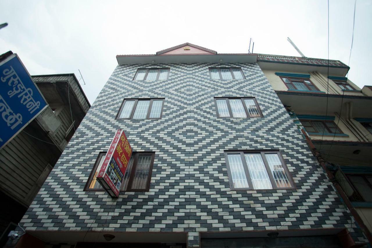 Spot On 397 Hotel Triveni Guest House Kathmandu Exteriör bild