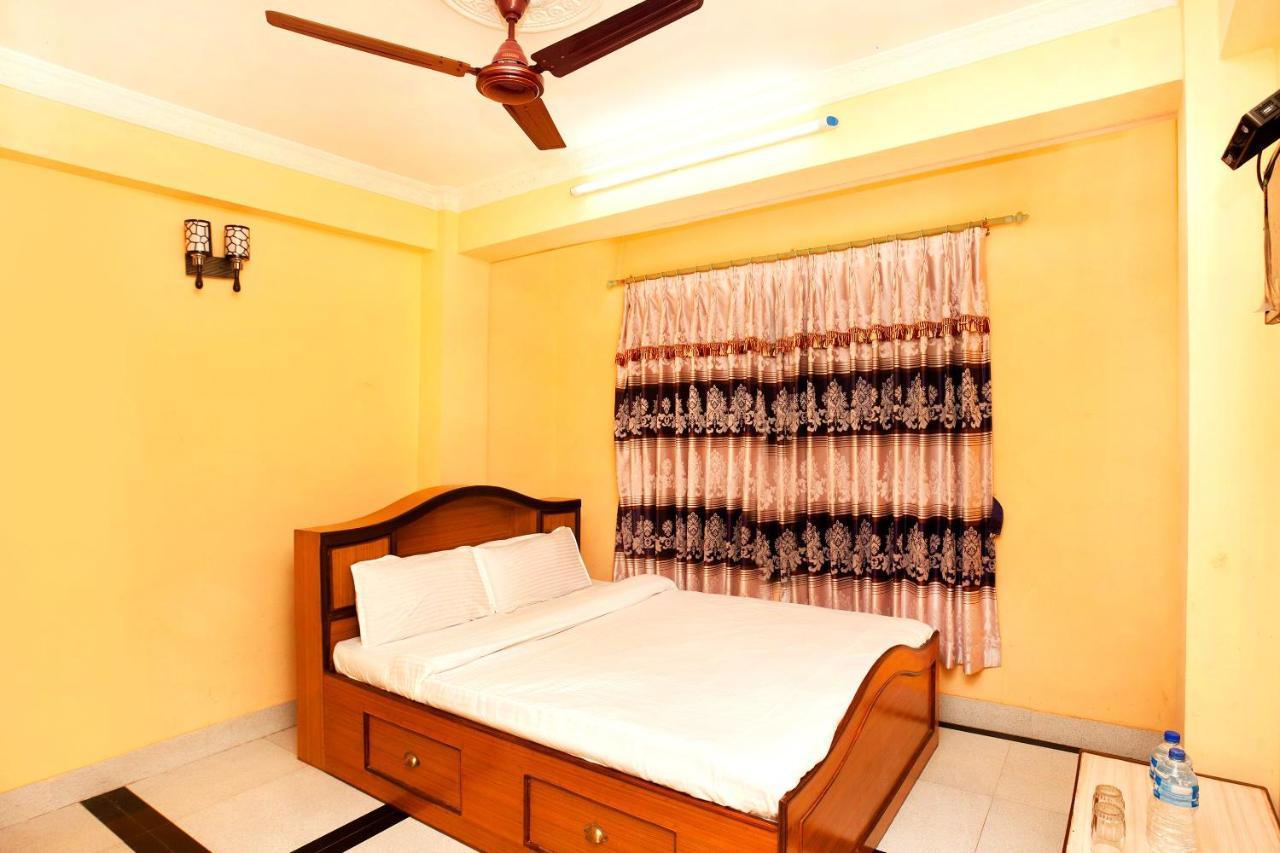 Spot On 397 Hotel Triveni Guest House Kathmandu Exteriör bild